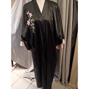 Delicates Nightgown With Robe Black Pink Embroidery No Belt On Robe Sz Xl...